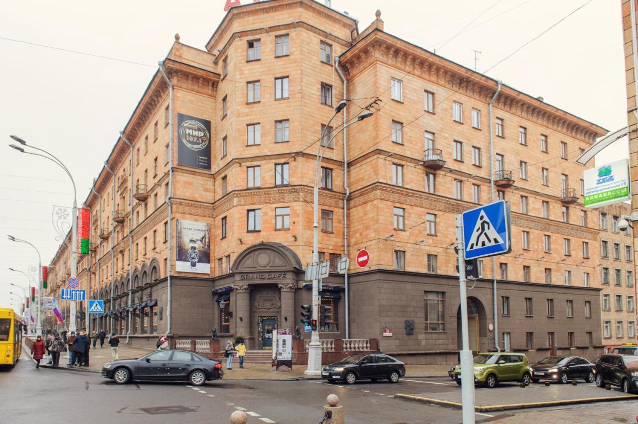 Bright Apartments On Internatsionalnaya 明斯克 外观 照片